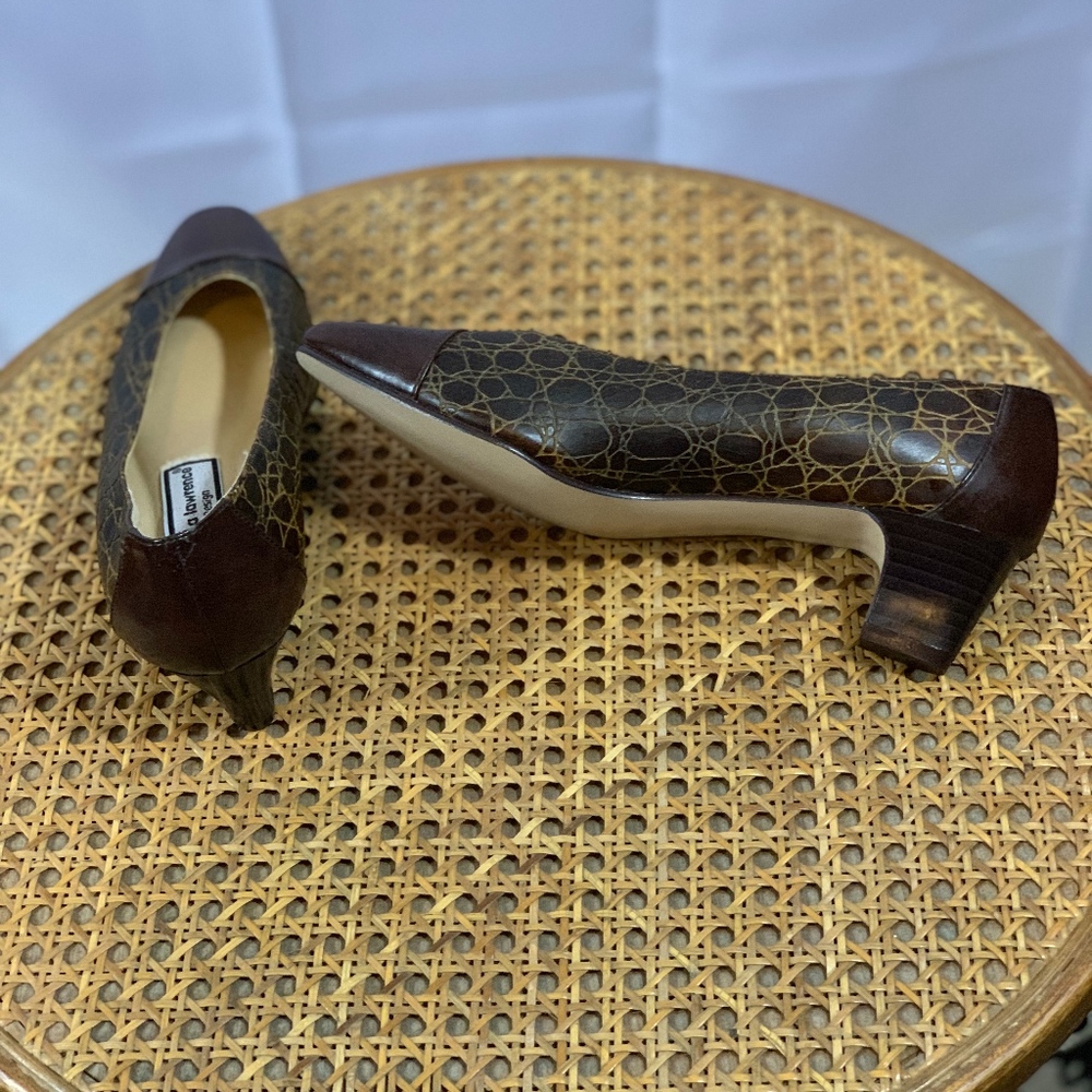 NWOT. brown croc print heels - Picture 3 of 4